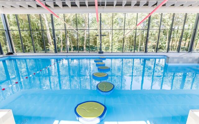 Stately, Luxurious Villa with Whirlpool, 4km From Maastricht