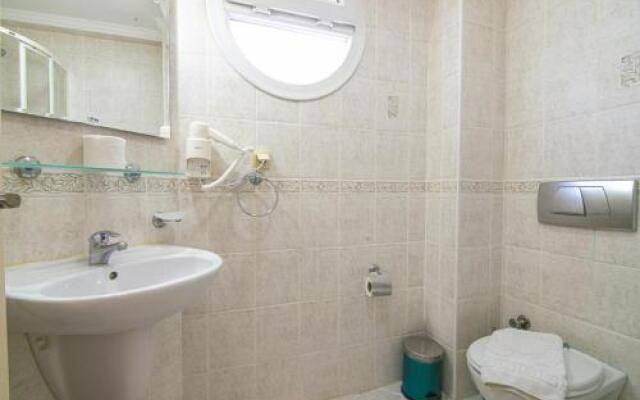 Sunset Beach Club Aqualettings Aqua 19