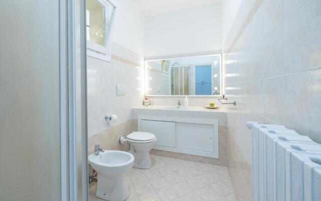 [loft8] riccione vista mare, elegante soggiorno