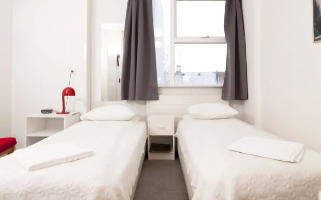 101 Guesthouse Hotel