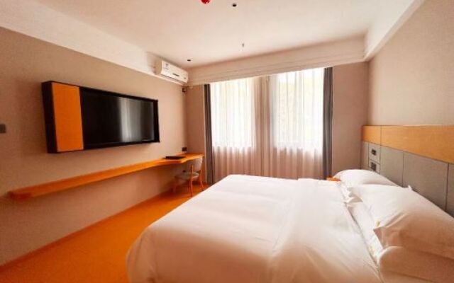 Huaqiao Collage Experts Hostel