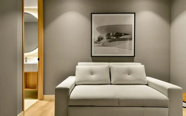 w Illustrious 1BR w/ Great Balcony in Unicentro