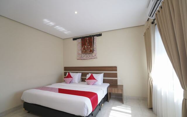 OYO 1992 China Town Hotel Bali