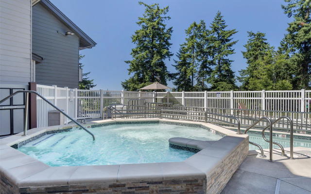 Best Western Plus Oak Harbor Hotel & Conference Center