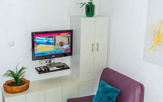 סטודיו 10 studio