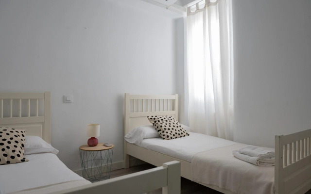 Seneca7 near paseo de gracia