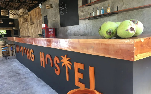 Maayong Hostel - Adults Only