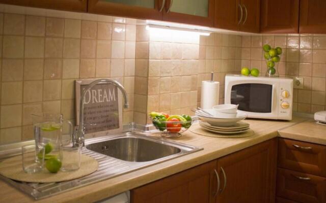 Estia House Cozy-Comfortable Apartment