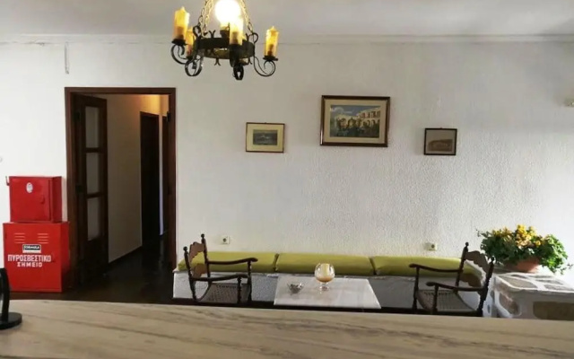 Asterias Hotel