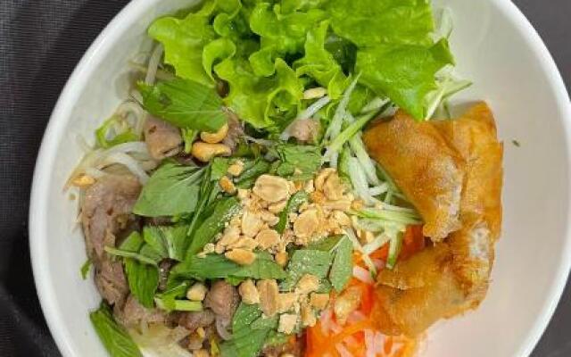 Sampan House