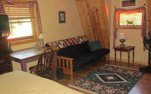 Buffalo Creek Bed & Breakfast
