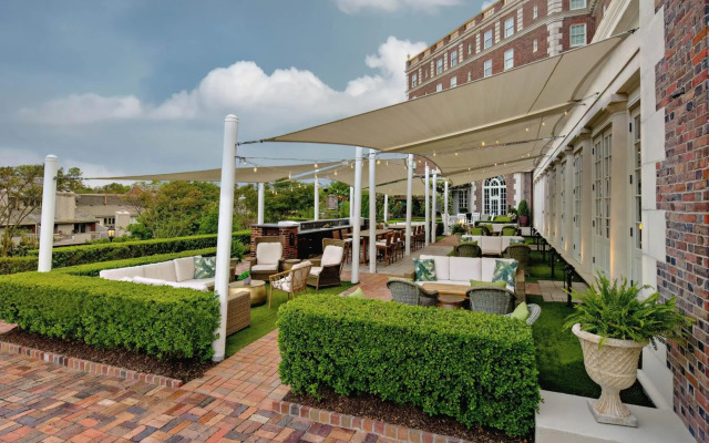 The Historic Cavalier Hotel and Beach Club, Autograph Collection