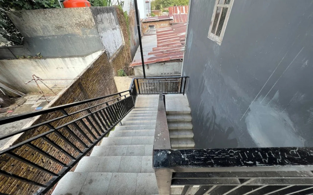 Hotel O Kost Maharaja Near Maros