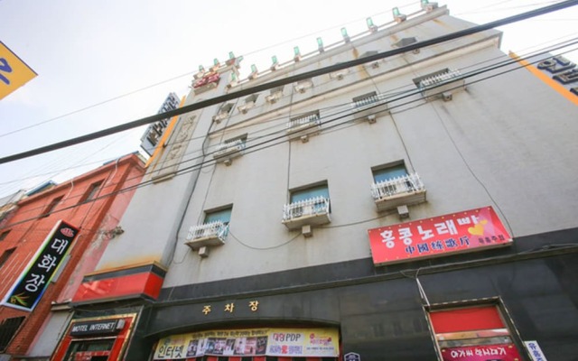 hotelImage