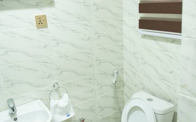 Furnished 3 Bedrooms Apartment With Wifi