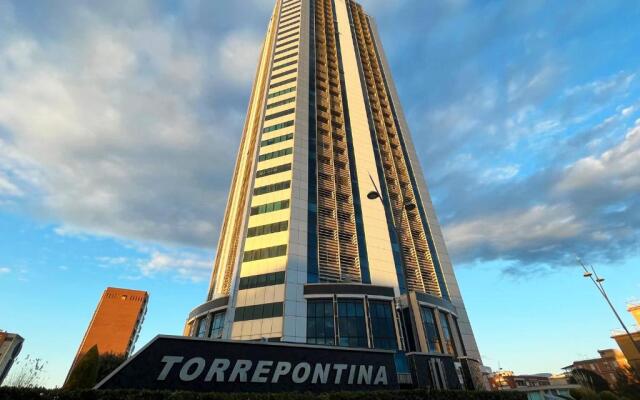 Elegante bilocale Torre Pontina