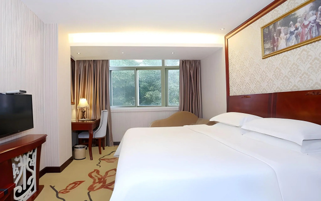 Vienna Hotel Shantou Exhibition Center – Guest Rooms – Shantou