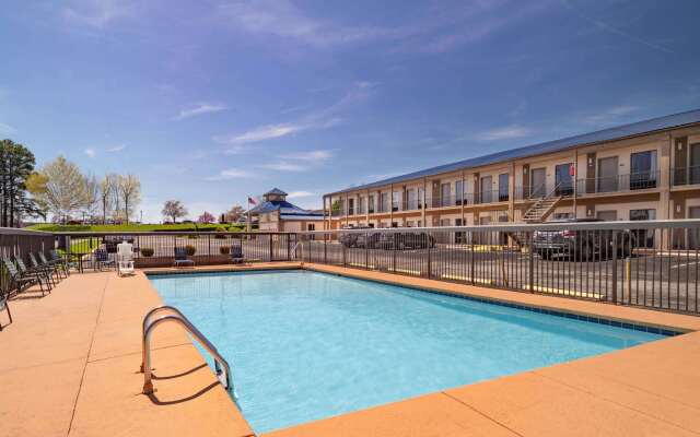 Days Inn by Wyndham Cookeville