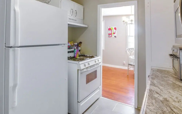 Cozy Memphis Vacation Rental Near Beale Street!