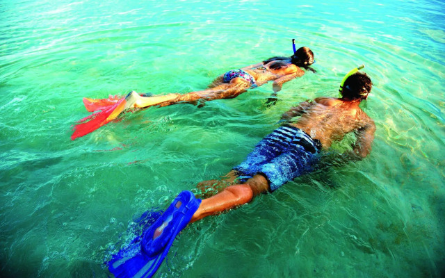 Aroa Beachside Resort