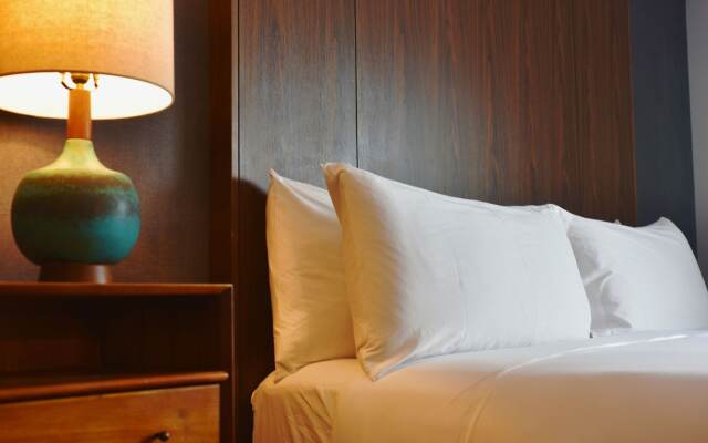 Park City Peaks Hotel