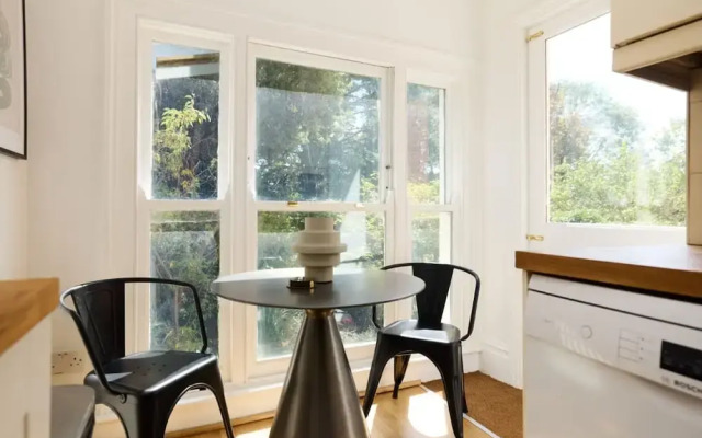 The West Hill Place - Dazzling 2bdr Flat