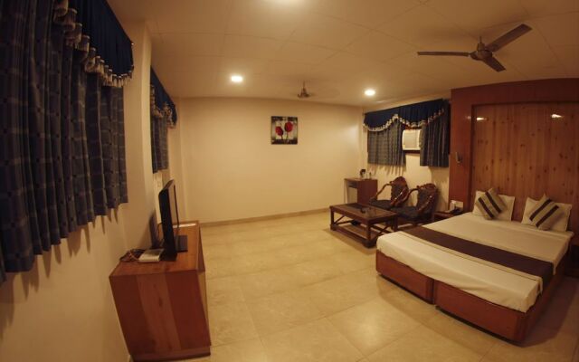 Hotel Dolphin