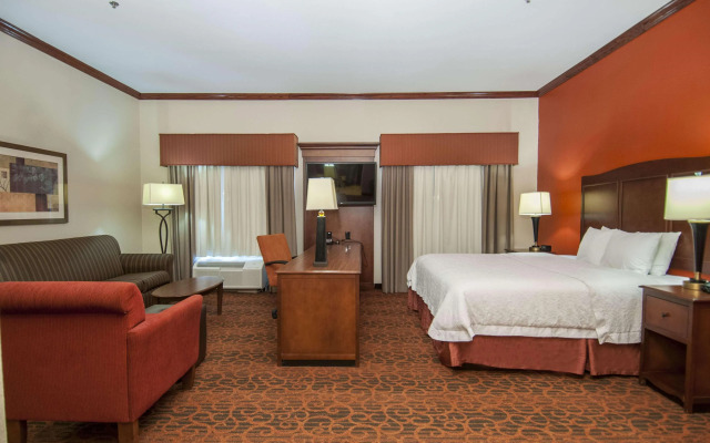 Hampton Inn & Suites Waxahachie