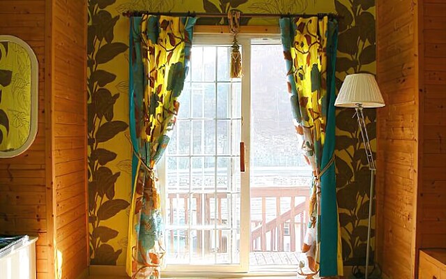 Spring Summer Fall Winter Pension