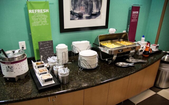 Hampton Inn And Suites Madera