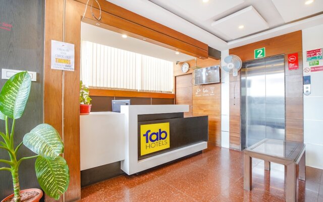 FabHotel Emirates Suites