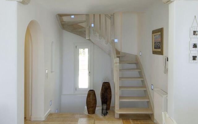 Luxury Villa By The Beach by VillaRentalsgr