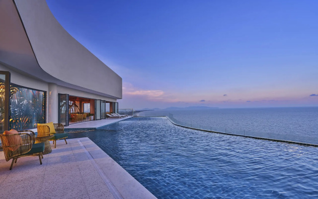 Vias Hotel Vung Tau - Transportation Included