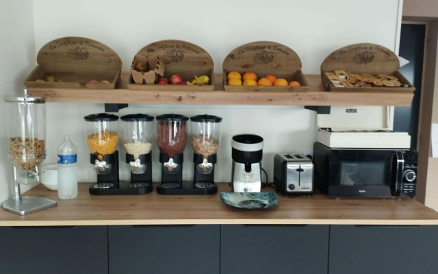 Brit Hotel L'Arrivée Guingamp