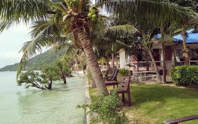 Sunset Beach Villas