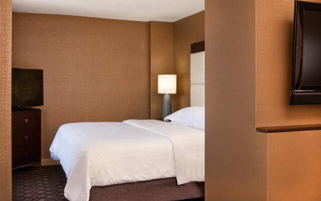 Hilton Kansas City Country Club Plaza