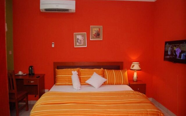 Millicent Hotel And Suites