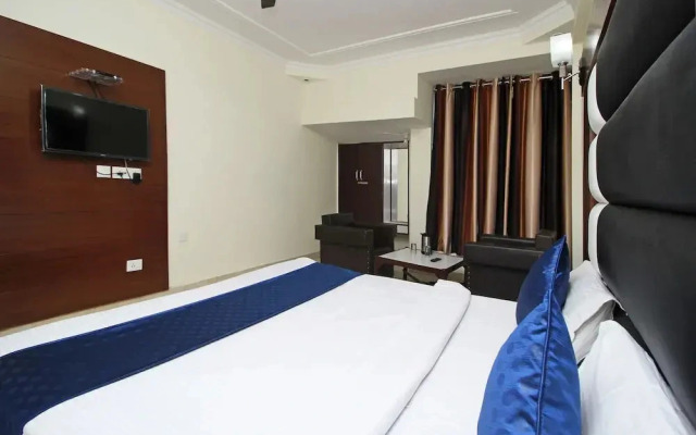 Hotel Charlene