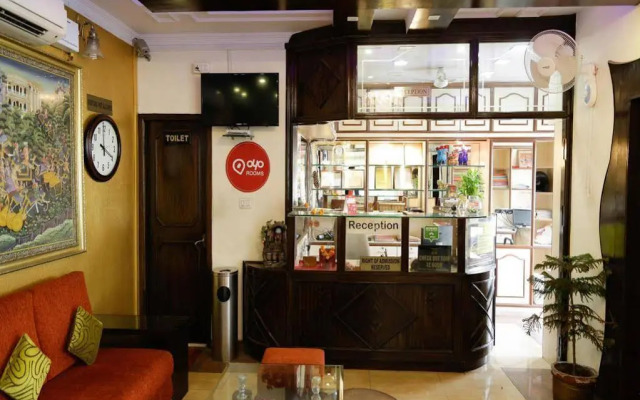 OYO 2730 Hotel Ethnic Residency