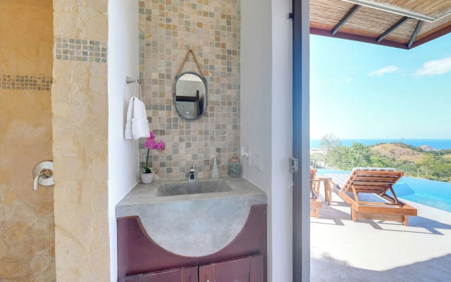 Luxury Home w/ Views & Infinity Pool: Near Beach!