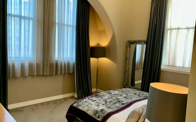 Quebecs Luxury Aparthotel