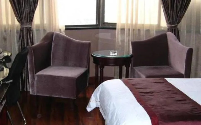 Luoyang Dahao Heshan Hotel