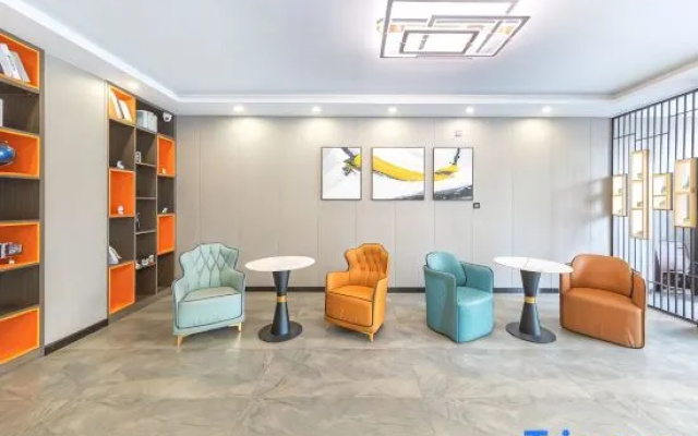 Time Yashe Smart Apartment (Linyi Taisheng Plaza)