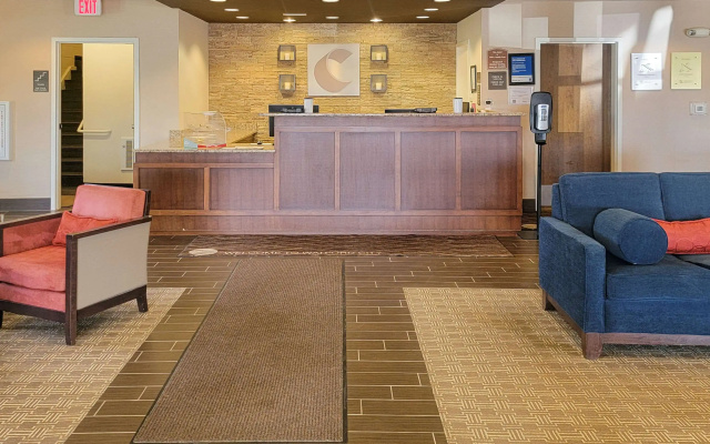 Comfort Inn & Suites Watford City
