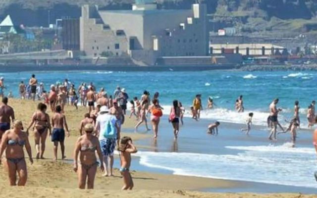 Estudio Playa Canteras 2-4p Wifi 100MB