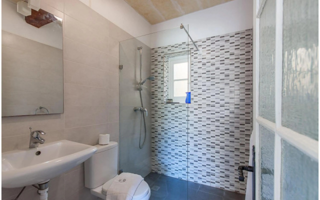 Twilight Gozitan Farmhouse With Pool