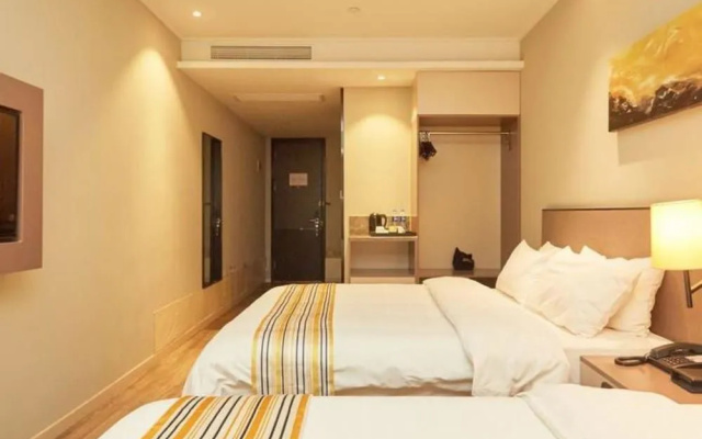 Homeinn Plus Hotel (Shanghai Pudong Airport)