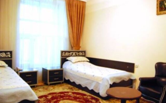 Araz Hotel