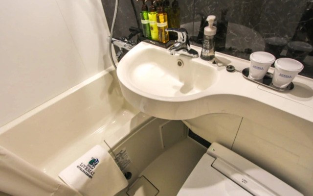 Hotel LiVEMAX Osaka Honmachi