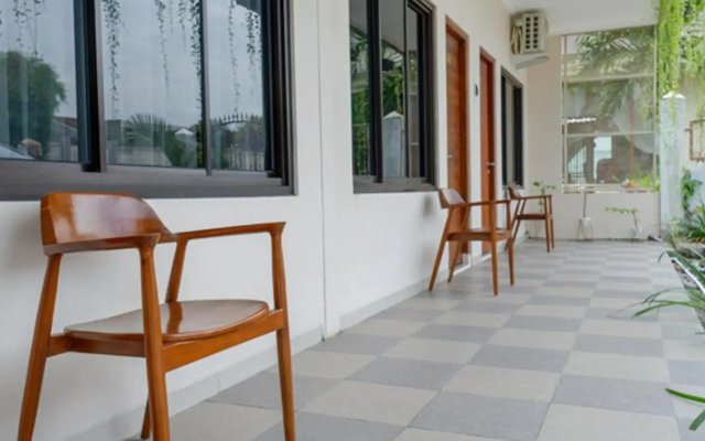 RedDoorz @ Jalan Majapahit Semarang